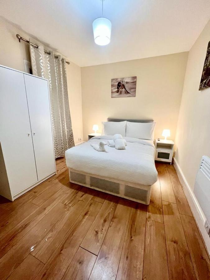 Studio Flat In Colliers Wood Apartman London Kültér fotó