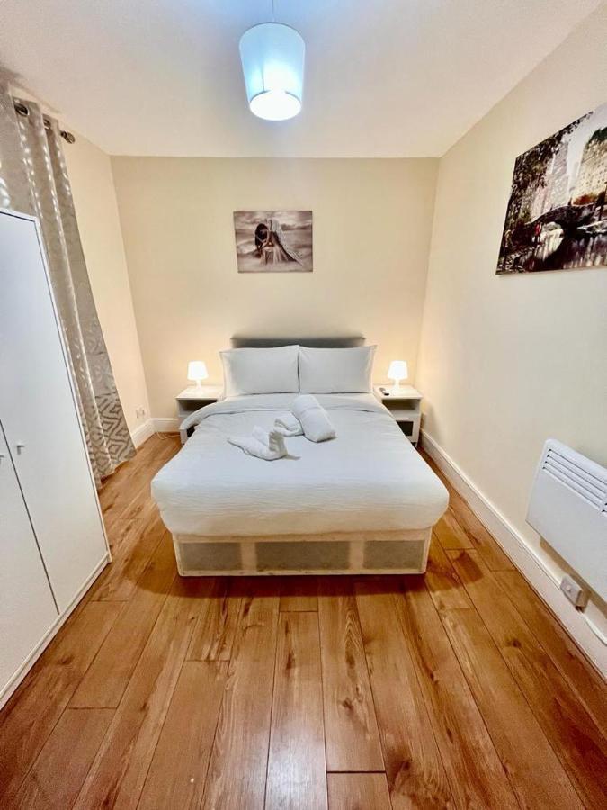 Studio Flat In Colliers Wood Apartman London Kültér fotó