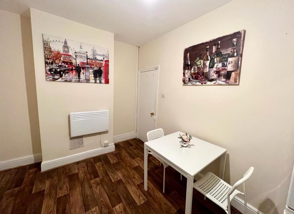 Studio Flat In Colliers Wood Apartman London Kültér fotó